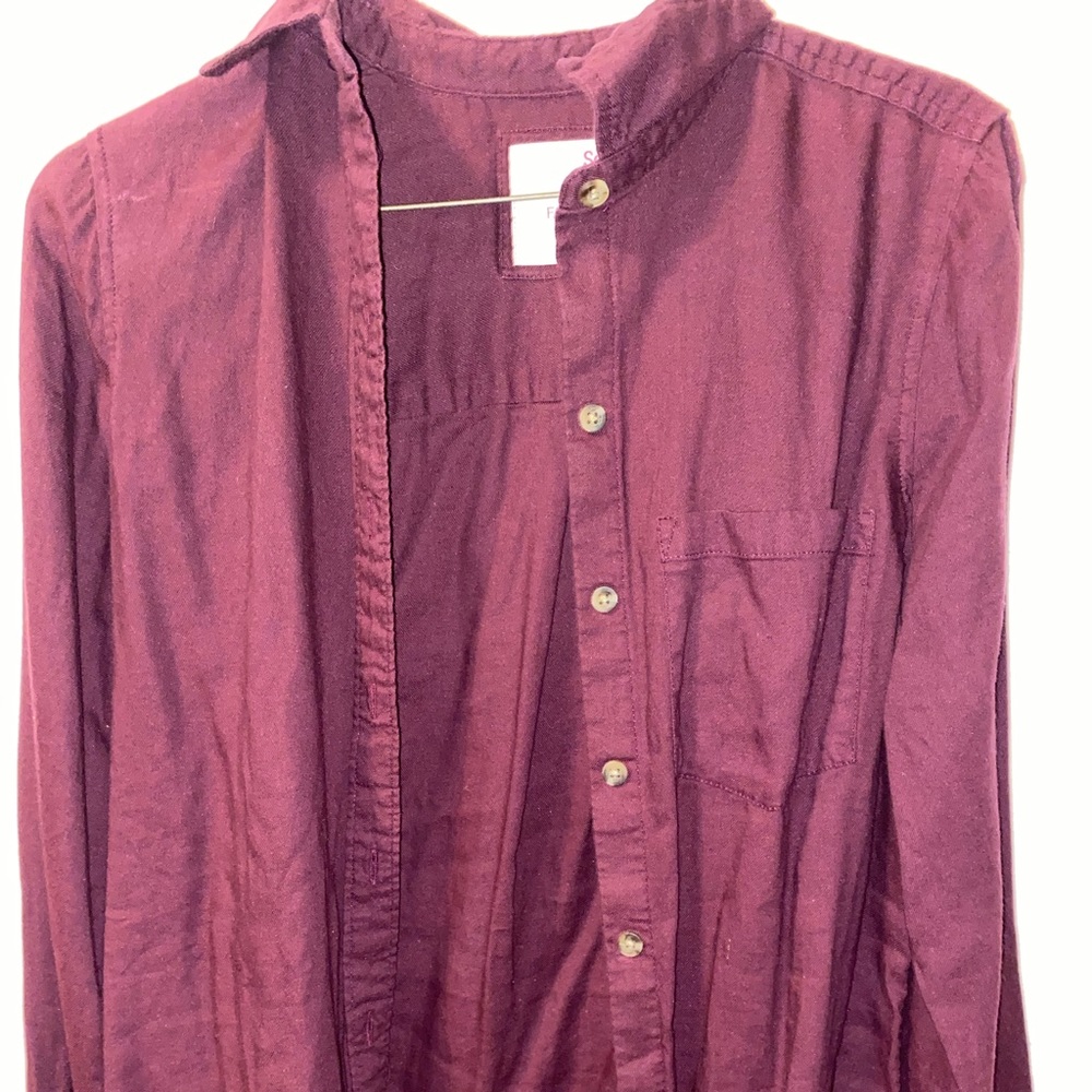 ❌SOLD❌Women’s button up shirt